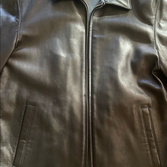 SOLD Vintage Leather Jacket - Picture 8 of 9